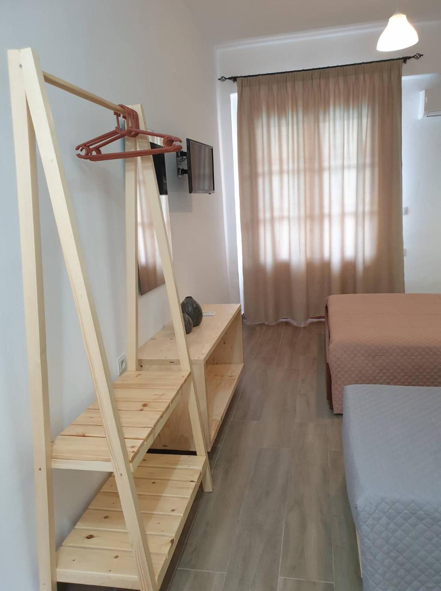 Apart-Hotel Llazari Himare Ngoại thất bức ảnh