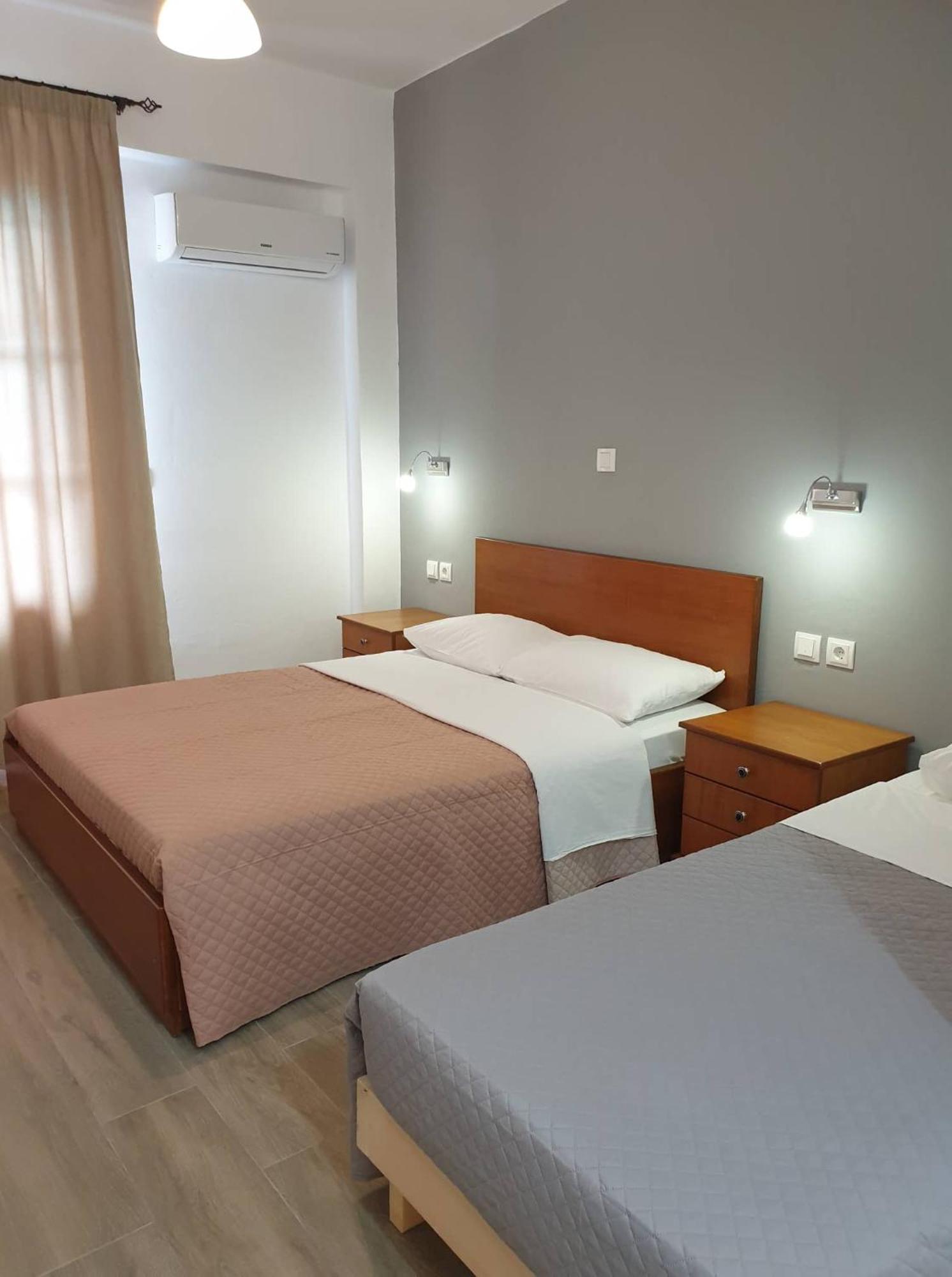 Apart-Hotel Llazari Himare Phòng bức ảnh