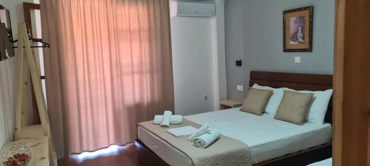 Apart-Hotel Llazari Himare Ngoại thất bức ảnh