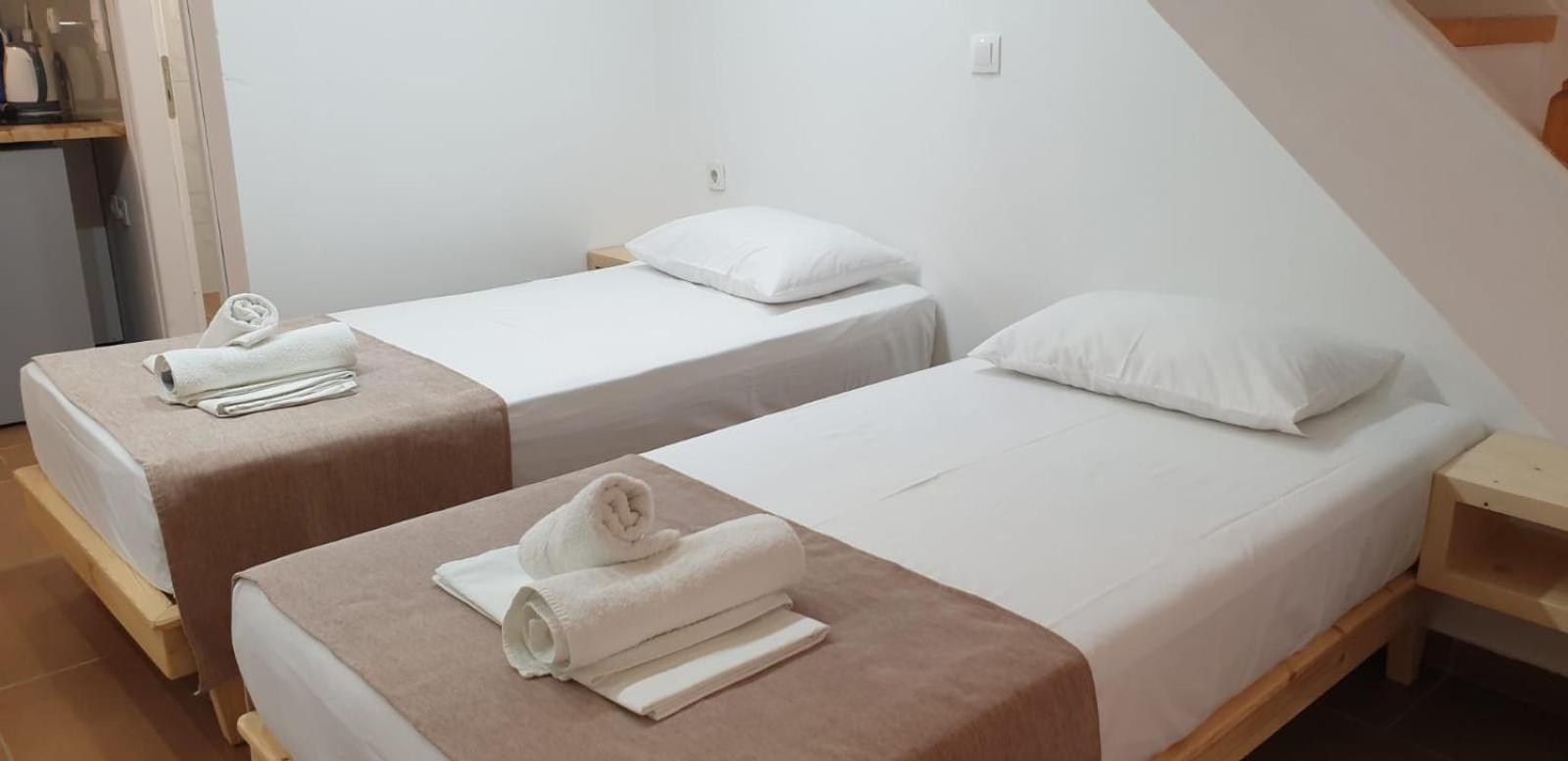 Apart-Hotel Llazari Himare Phòng bức ảnh