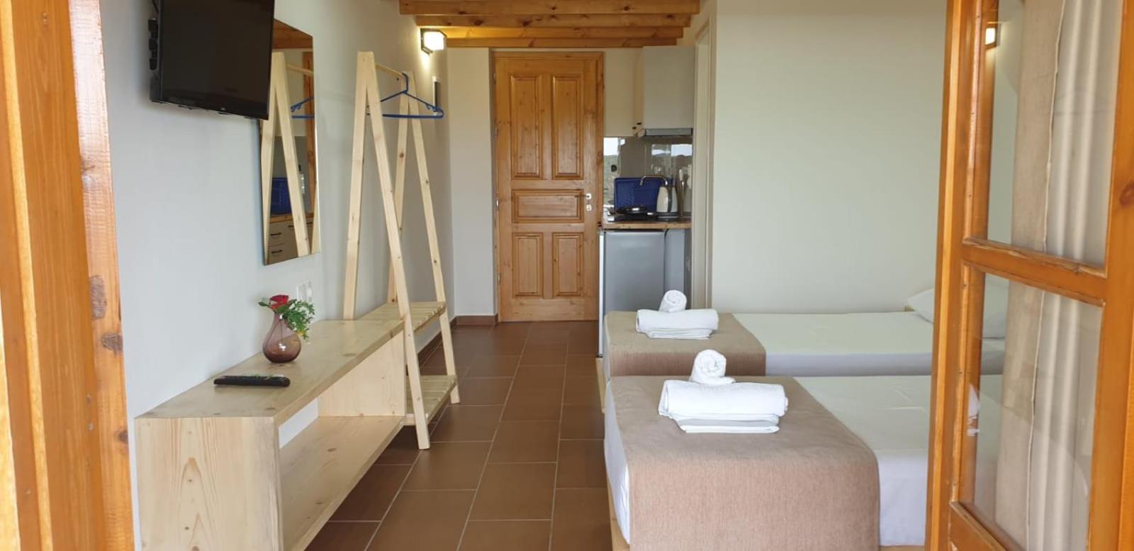 Apart-Hotel Llazari Himare Ngoại thất bức ảnh